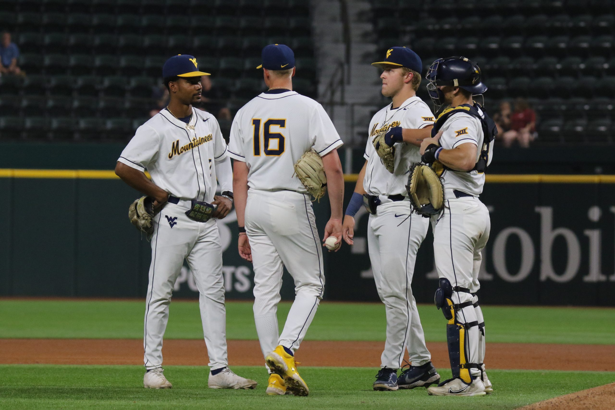 Mountaineers' Lone Star state woes continue in Big 12 tournament opener
